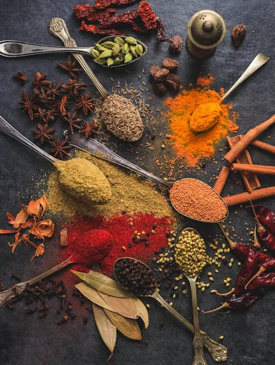 Pure Spices on Spoons